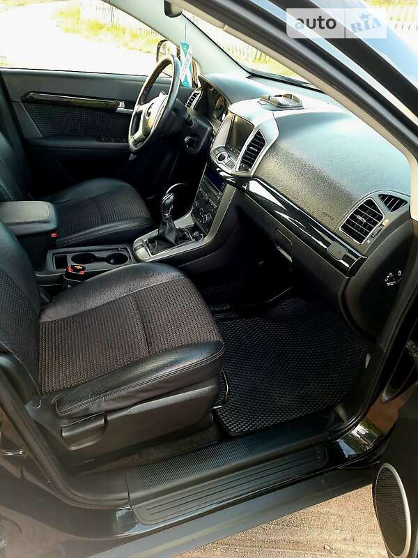 Позашляховик / Кросовер Chevrolet Captiva 2012 в Коростені фото 3 Позашляховик / Кросовер Chevrolet Captiva 2012 в Коростені