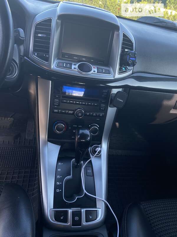 Внедорожник / Кроссовер Chevrolet Captiva 2011 в Львове