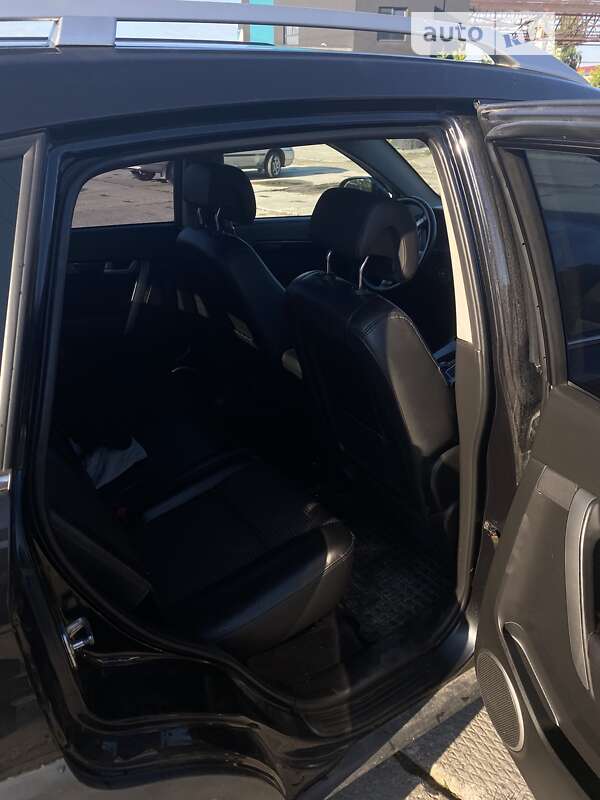 Внедорожник / Кроссовер Chevrolet Captiva 2011 в Львове