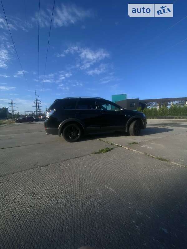 Внедорожник / Кроссовер Chevrolet Captiva 2011 в Львове