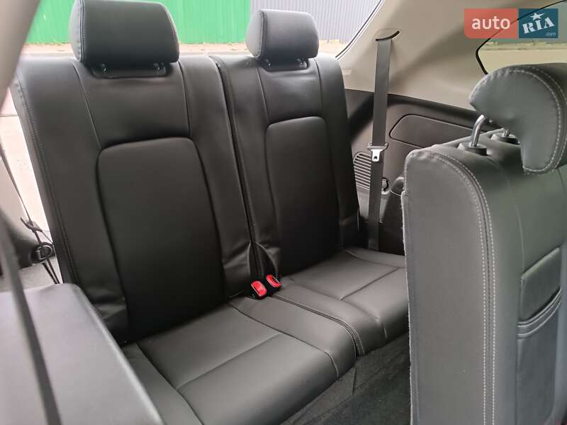 Внедорожник / Кроссовер Chevrolet Captiva 2012 в Житомире