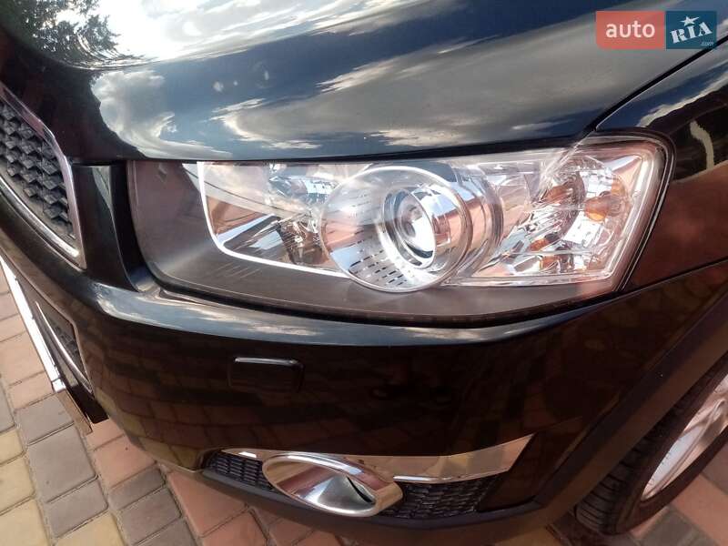 Внедорожник / Кроссовер Chevrolet Captiva 2011 в Царичанке