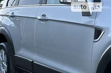 Внедорожник / Кроссовер Chevrolet Captiva 2009 в 