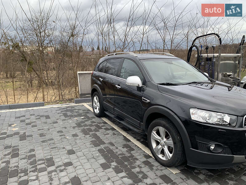 Внедорожник / Кроссовер Chevrolet Captiva 2012 в Львове