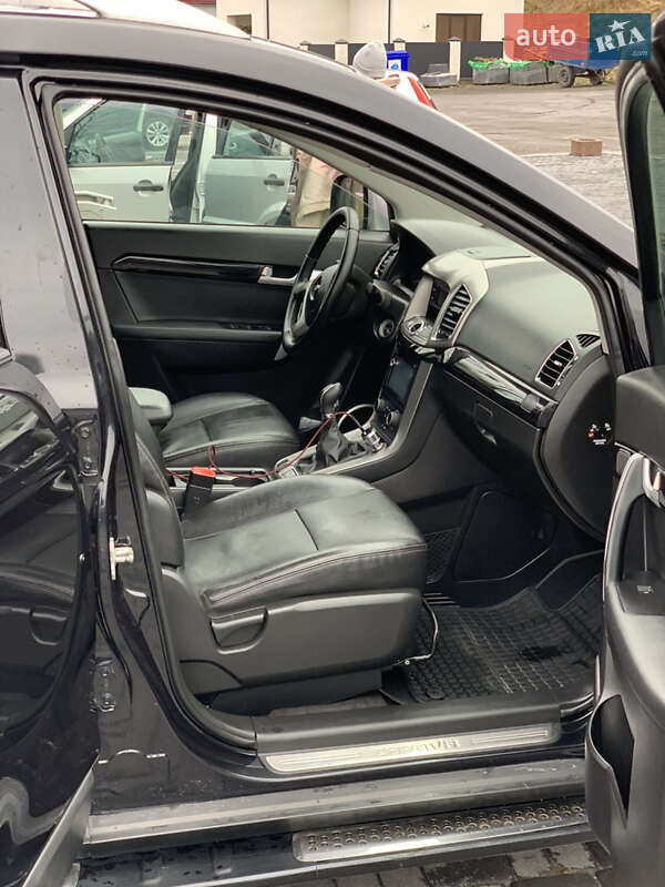 Внедорожник / Кроссовер Chevrolet Captiva 2012 в Львове