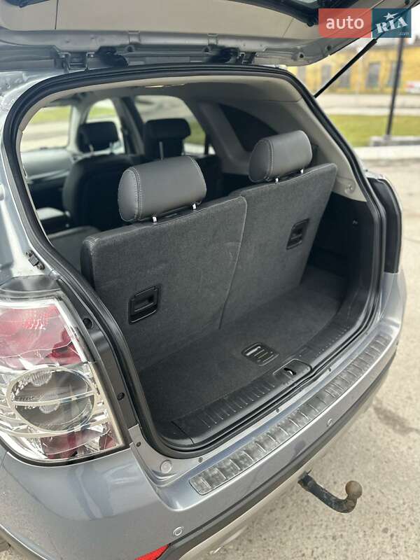 Внедорожник / Кроссовер Chevrolet Captiva 2012 в Дубно