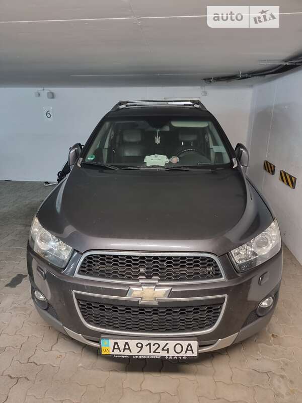 Внедорожник / Кроссовер Chevrolet Captiva 2012 в Киеве