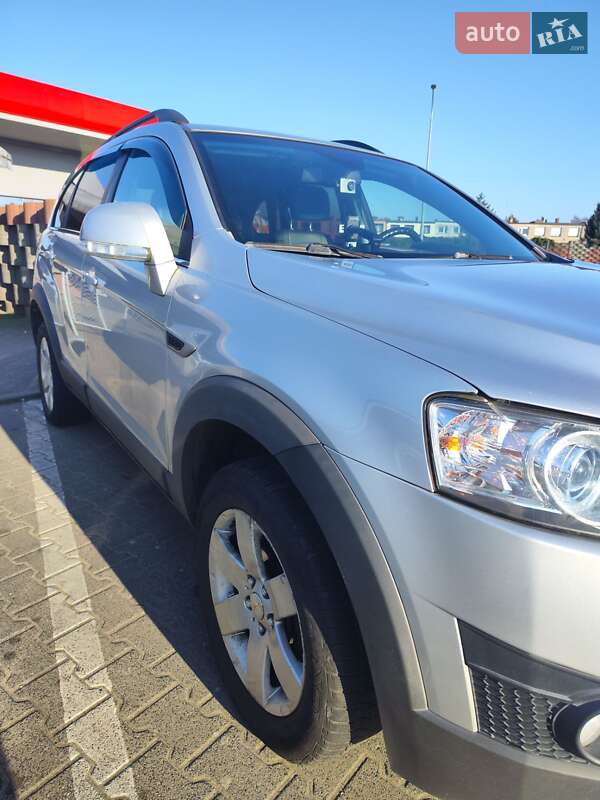 Позашляховик / Кросовер Chevrolet Captiva 2011 в Вінниці