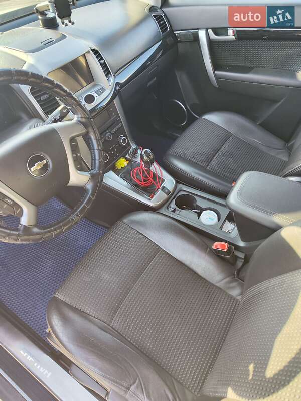 Позашляховик / Кросовер Chevrolet Captiva 2011 в Вінниці