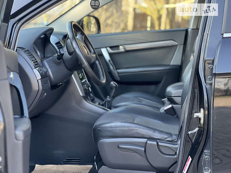 Внедорожник / Кроссовер Chevrolet Captiva 2009 в Луцке
