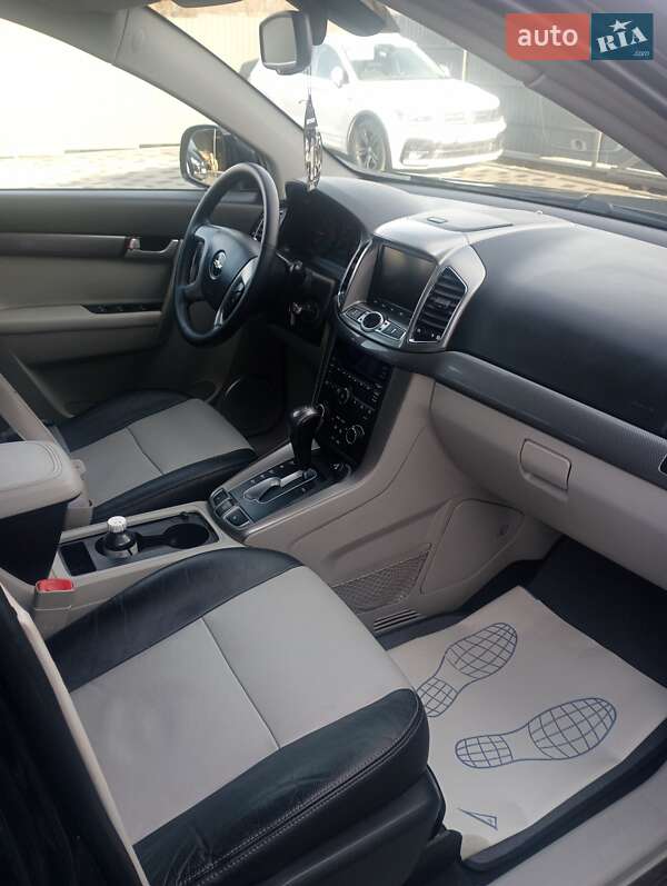 Позашляховик / Кросовер Chevrolet Captiva 2011 в Дрогобичі