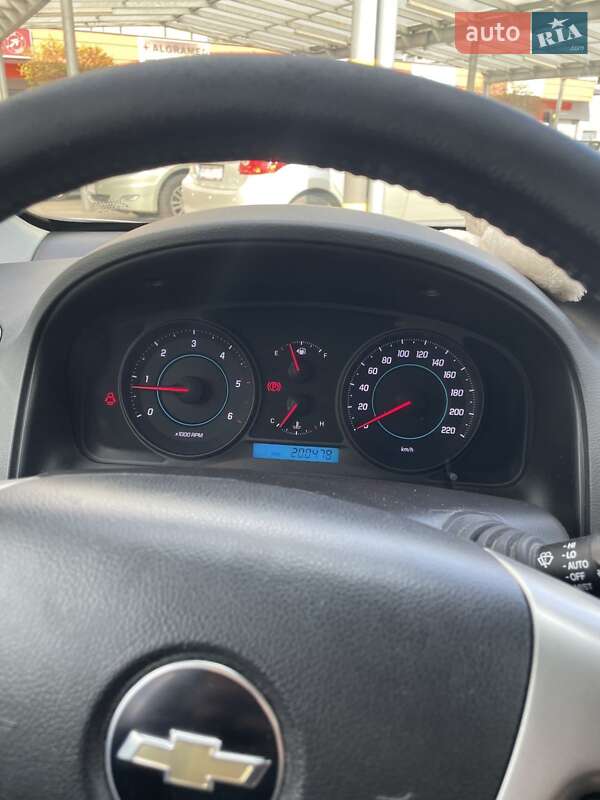 Внедорожник / Кроссовер Chevrolet Captiva 2011 в Шумске