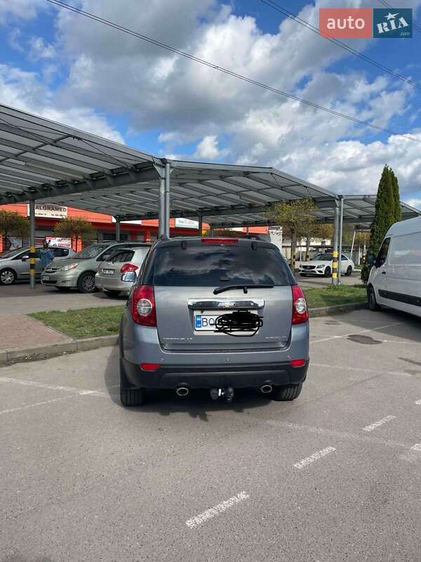 Внедорожник / Кроссовер Chevrolet Captiva 2011 в Шумске