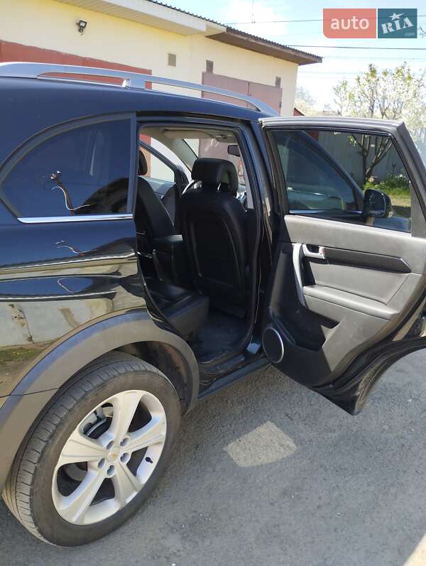 Позашляховик / Кросовер Chevrolet Captiva 2011 в Стрию