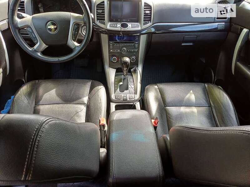 Позашляховик / Кросовер Chevrolet Captiva 2012 в Чернівцях