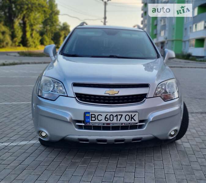 Позашляховик / Кросовер Chevrolet Captiva 2014 в Львові