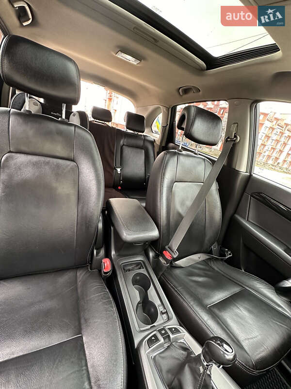 Внедорожник / Кроссовер Chevrolet Captiva 2011 в Хмельницком
