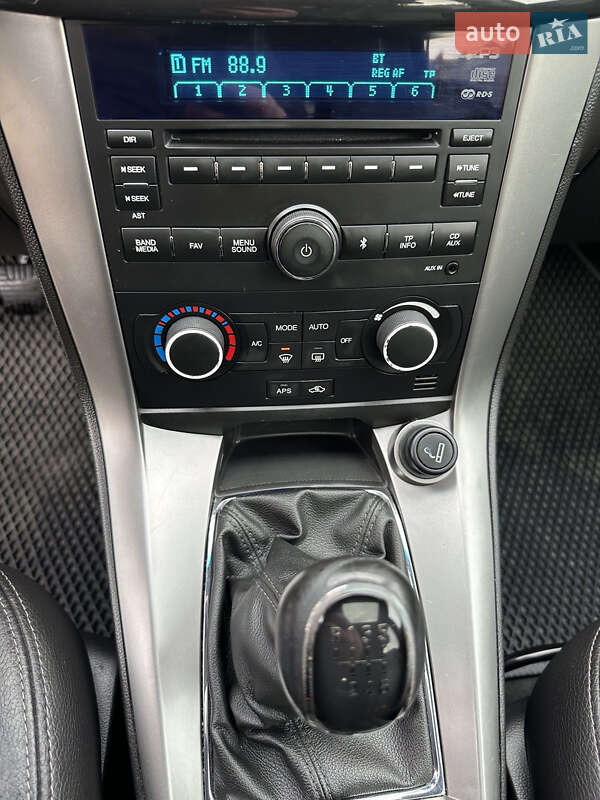 Внедорожник / Кроссовер Chevrolet Captiva 2011 в Хмельницком