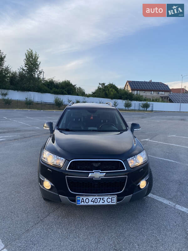 Внедорожник / Кроссовер Chevrolet Captiva 2011 в Хмельницком