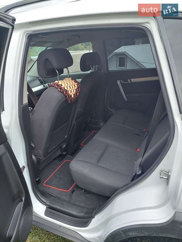 Позашляховик / Кросовер Chevrolet Captiva 2012 в Чернівцях фото 10 Позашляховик / Кросовер Chevrolet Captiva 2012 в Чернівцях