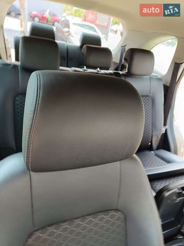 Внедорожник / Кроссовер Chevrolet Captiva 2015 в Киеве