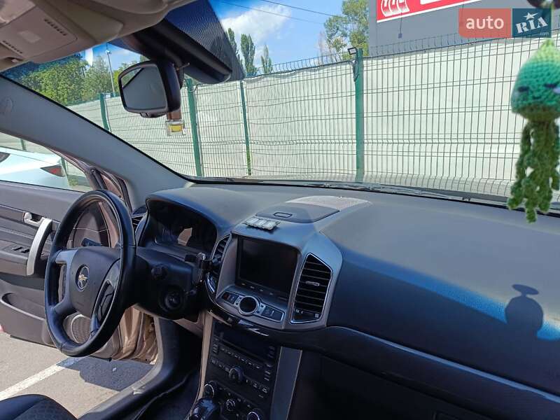 Внедорожник / Кроссовер Chevrolet Captiva 2015 в Киеве