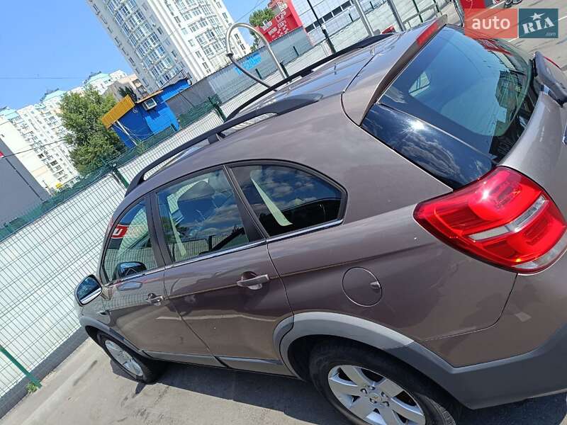 Внедорожник / Кроссовер Chevrolet Captiva 2015 в Киеве