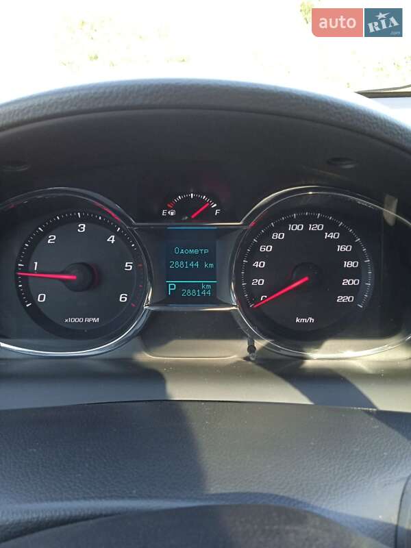 Внедорожник / Кроссовер Chevrolet Captiva 2013 в Заречном