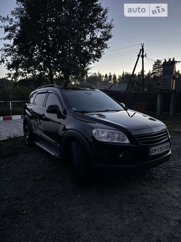 Позашляховик / Кросовер Chevrolet Captiva 2009 в Києві