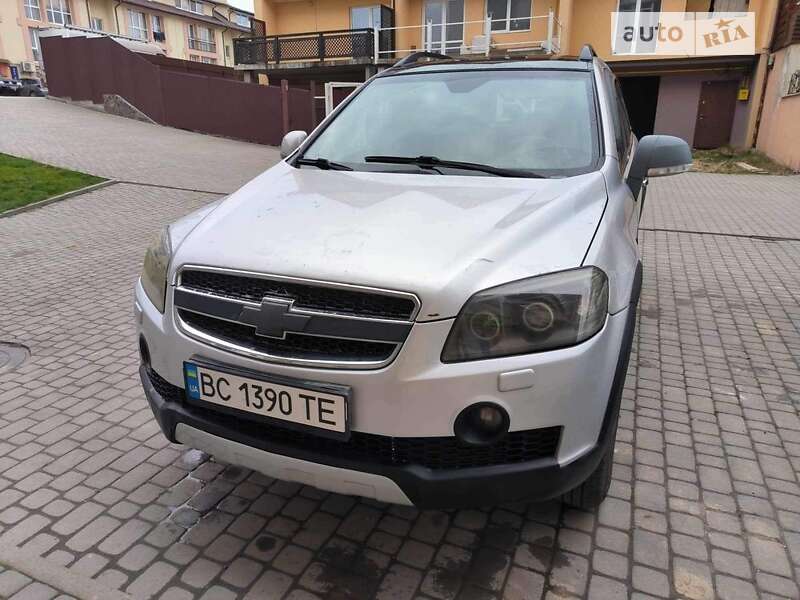 Позашляховик / Кросовер Chevrolet Captiva 2007 в Львові