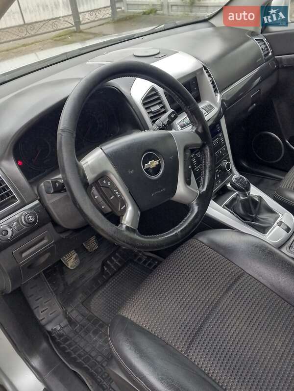 Внедорожник / Кроссовер Chevrolet Captiva 2011 в Борщеве