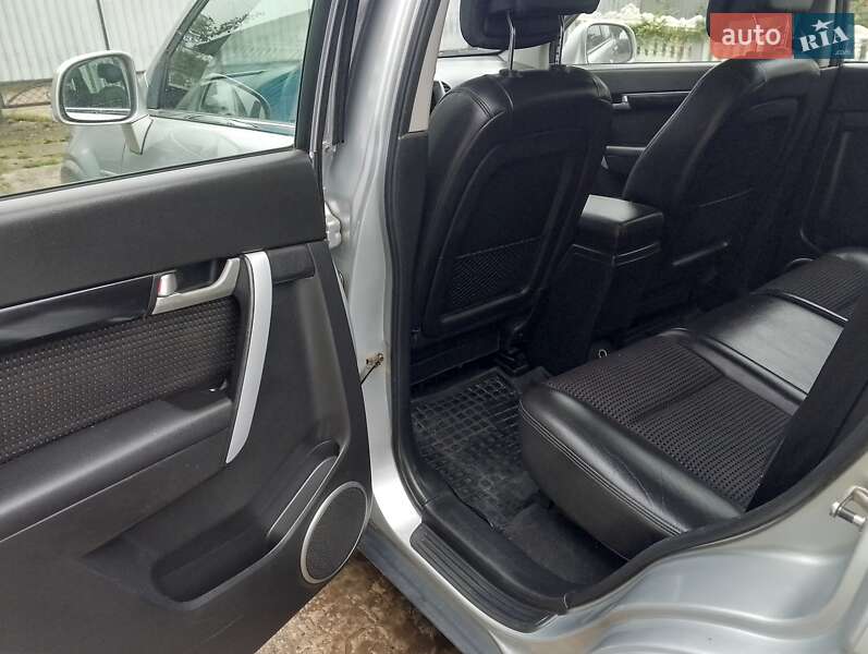 Внедорожник / Кроссовер Chevrolet Captiva 2011 в Борщеве