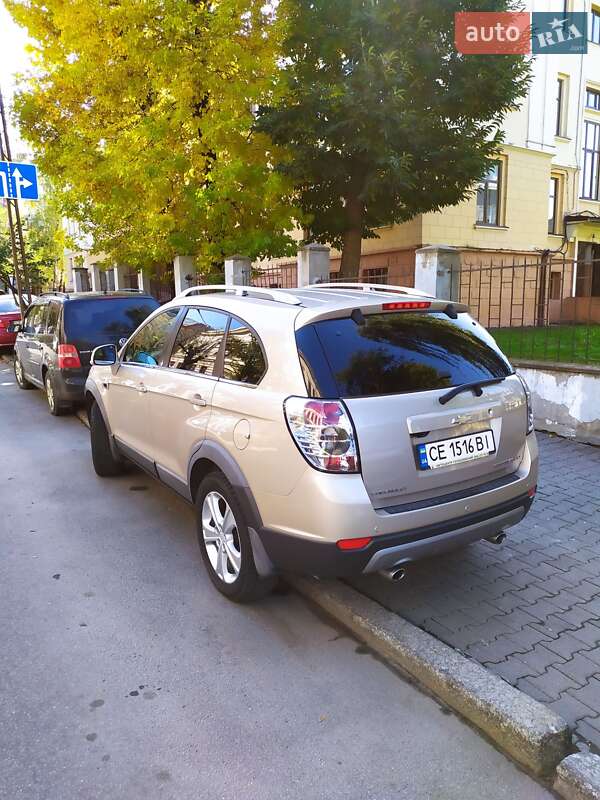 Позашляховик / Кросовер Chevrolet Captiva 2012 в Чернівцях