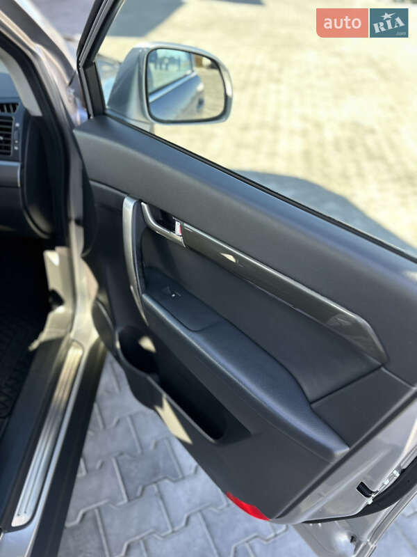 Позашляховик / Кросовер Chevrolet Captiva 2006 в Луцьку