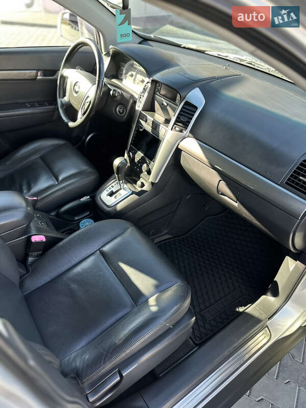 Позашляховик / Кросовер Chevrolet Captiva 2006 в Луцьку