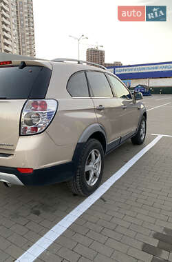 Позашляховик / Кросовер Chevrolet Captiva 2011 в Броварах