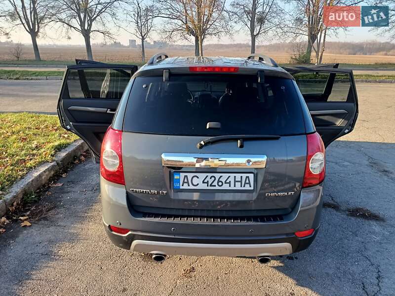 Позашляховик / Кросовер Chevrolet Captiva 2010 в Володимирі