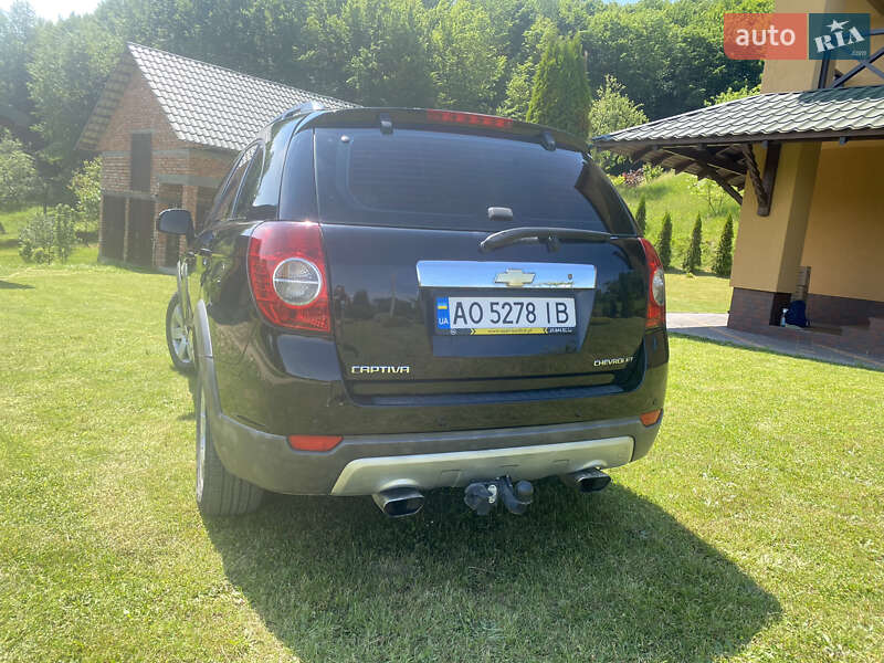 Позашляховик / Кросовер Chevrolet Captiva 2006 в Тячеві фото 6 Позашляховик / Кросовер Chevrolet Captiva 2006 в Тячеві
