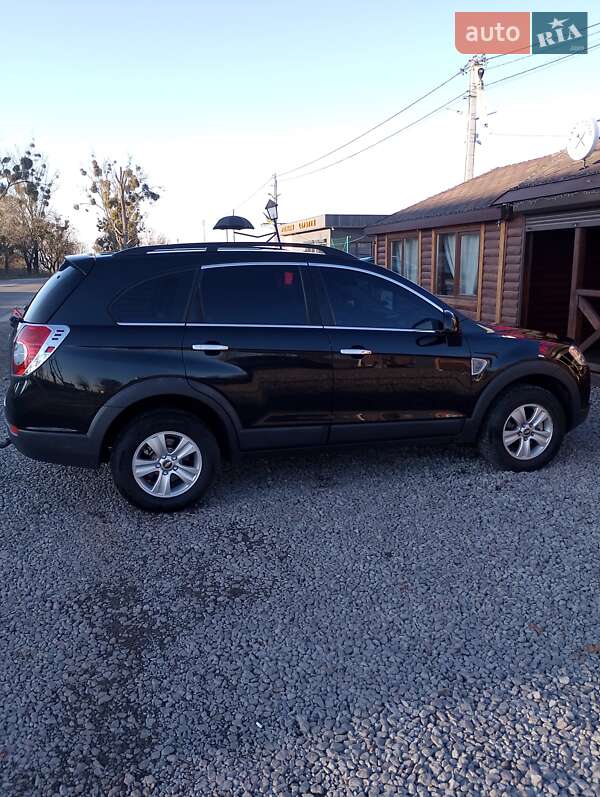 Позашляховик / Кросовер Chevrolet Captiva 2010 в Радехові