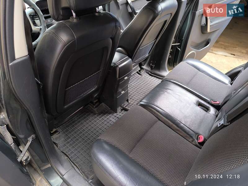 Позашляховик / Кросовер Chevrolet Captiva 2007 в Сарнах