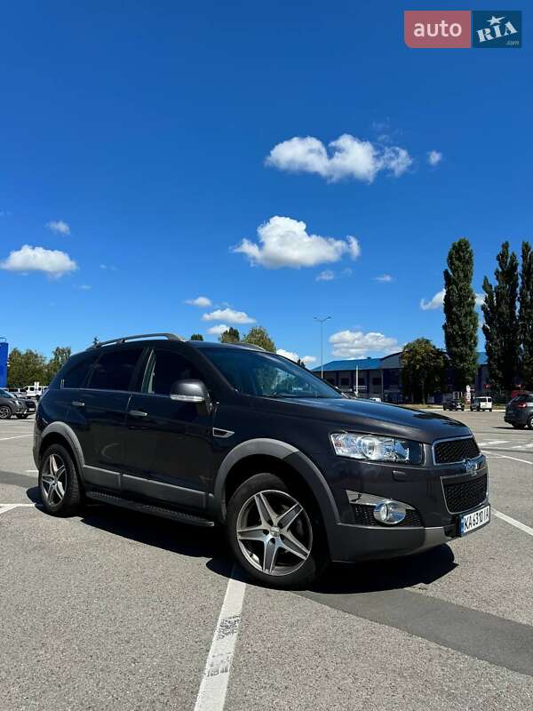 Внедорожник / Кроссовер Chevrolet Captiva 2012 в Киеве