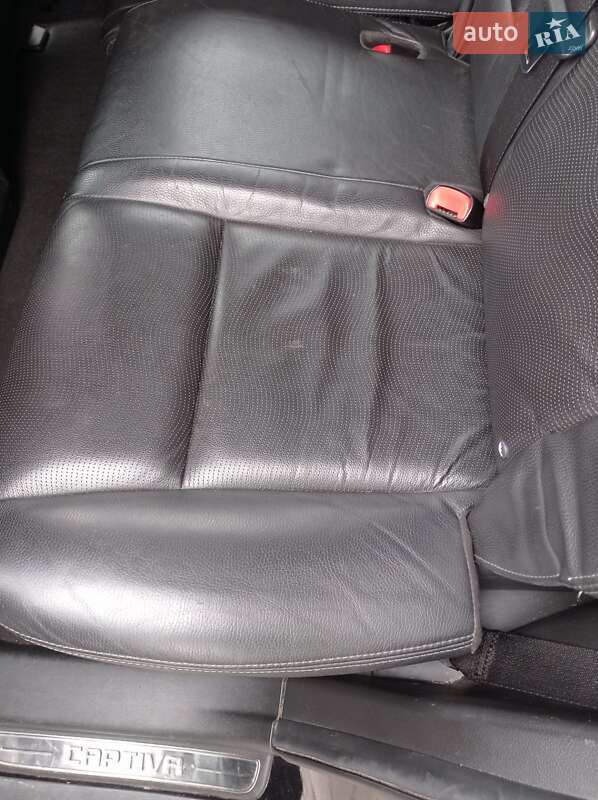 Позашляховик / Кросовер Chevrolet Captiva 2013 в Львові