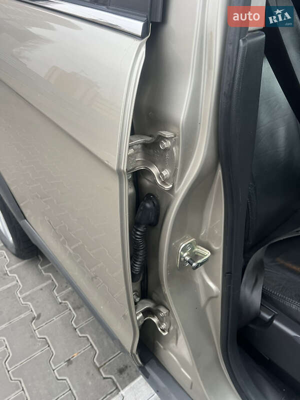 Внедорожник / Кроссовер Chevrolet Captiva 2007 в Киеве