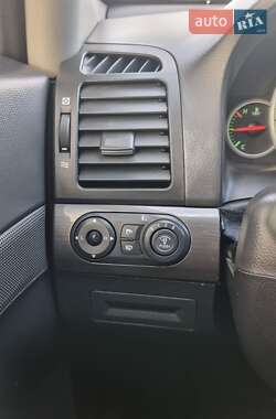 Внедорожник / Кроссовер Chevrolet Captiva 2008 в 