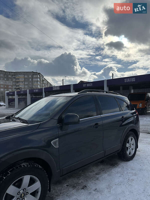 Внедорожник / Кроссовер Chevrolet Captiva 2008 в Ровно