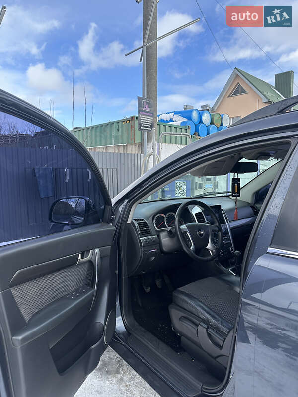 Внедорожник / Кроссовер Chevrolet Captiva 2008 в Ровно