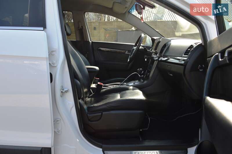 Внедорожник / Кроссовер Chevrolet Captiva 2012 в Одессе