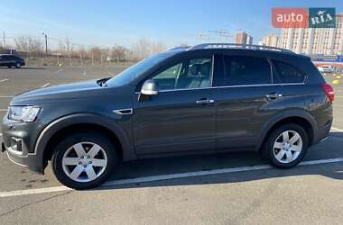 Позашляховик / Кросовер Chevrolet Captiva 2016 в 