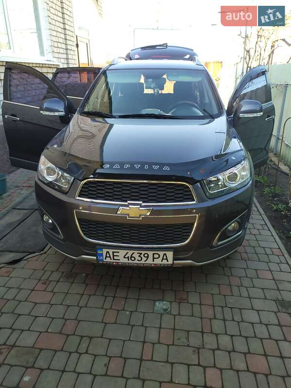 Внедорожник / Кроссовер Chevrolet Captiva 2015 в Широкой Даче
