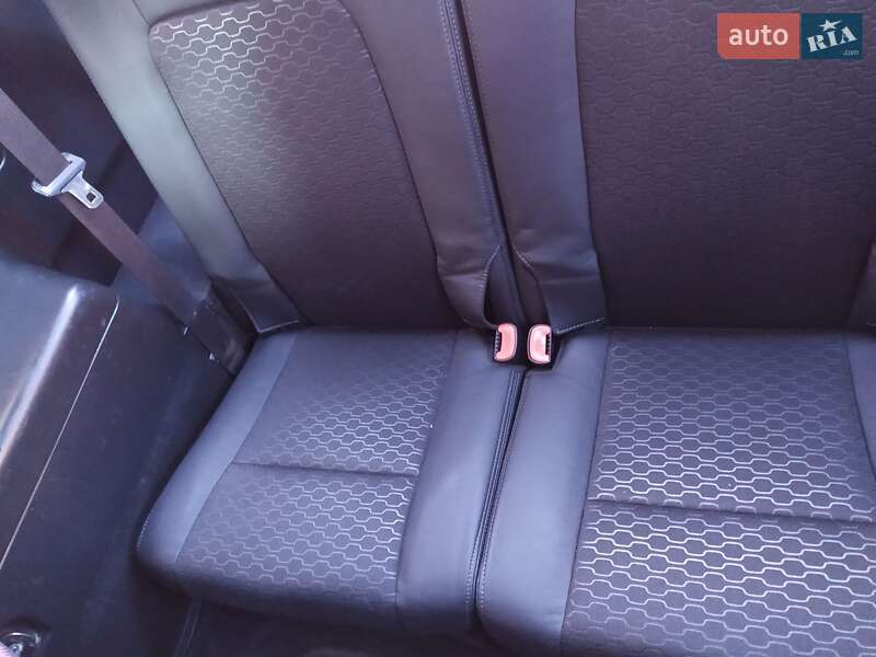 Внедорожник / Кроссовер Chevrolet Captiva 2015 в Широкой Даче